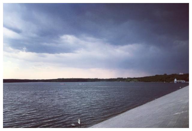 心理测试:哪一片乌云最先散开?测你什么时候能享福?