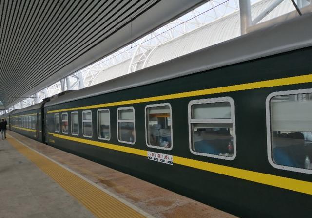 再体验一次绿皮车