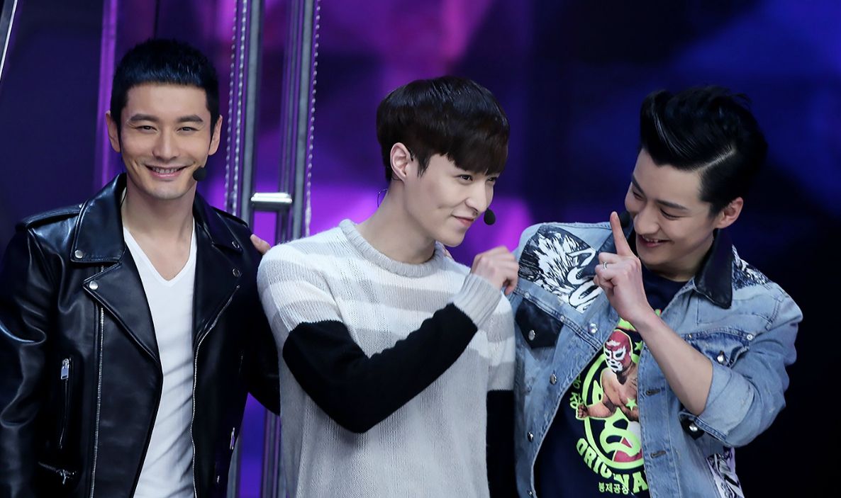 图一:张艺兴和黄晓明乔任梁的合照,这是三人一起参加快本时的合照