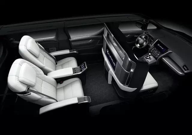 228万起成地表最“壕”MPV！雷克萨斯LM要问鼎新一代加价神车