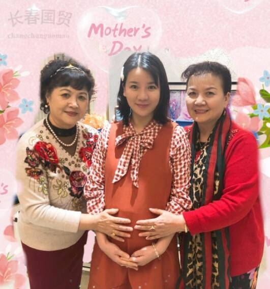 央视少儿频道主持人红果果怀孕近照曝光,预产期是今年父亲节!