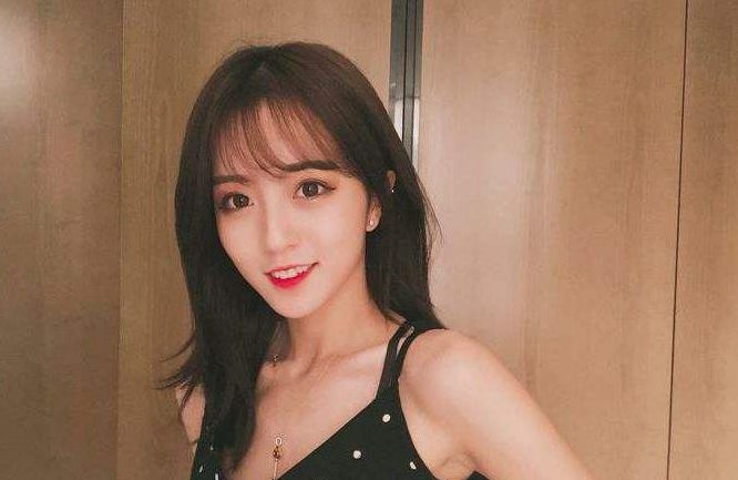 走红用时最短的网红,莉哥当初只需一百七十七天,而她就用了6天