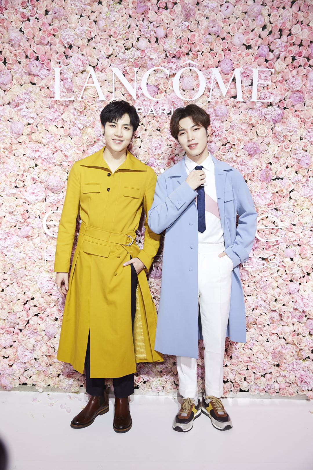 awaken-f秦奋,韩沐伯香派对 各抒"美丽人生观"