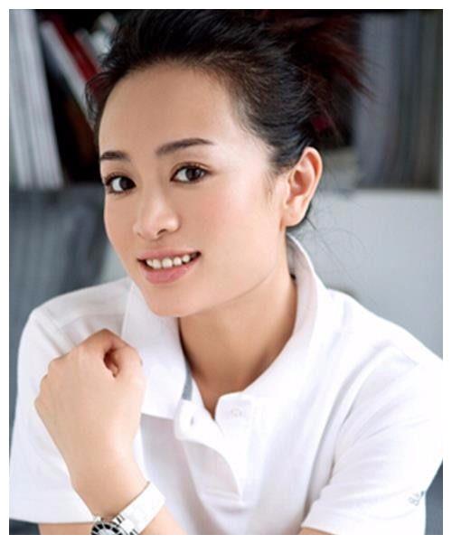 黄磊最喜欢的学生,嫁人后半隐退状态,如今41岁是两个孩子的妈