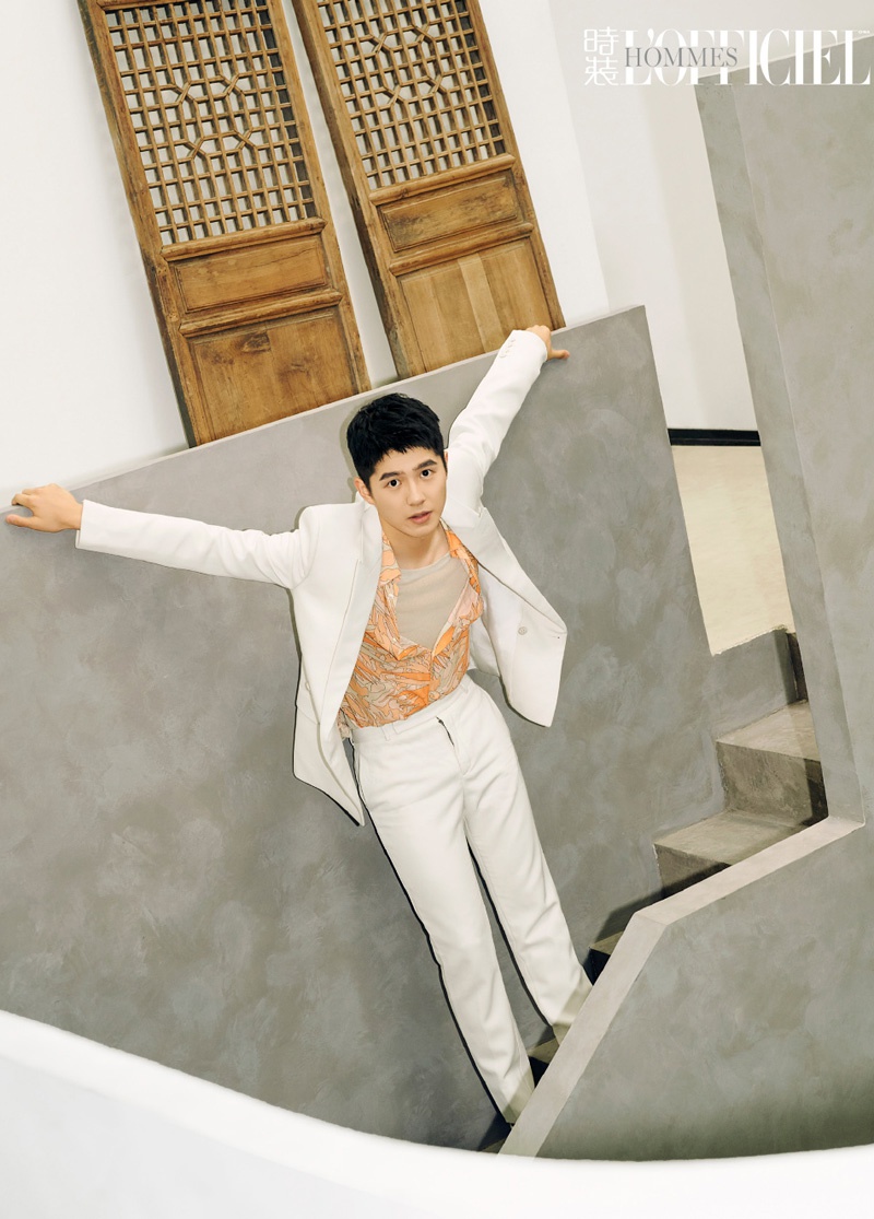 刘昊然《时装男士》2020开年刊封面大片