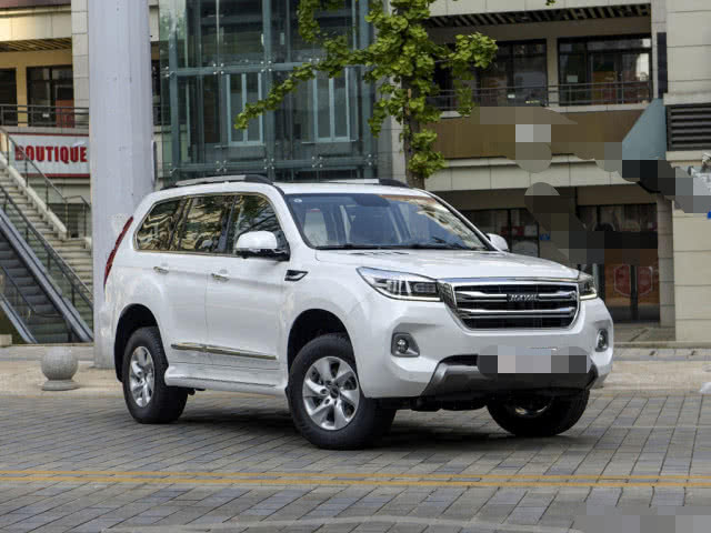 1 / 4 纵观整个国内汽车市场,最近几年,suv车型因为空间够大,适合一些