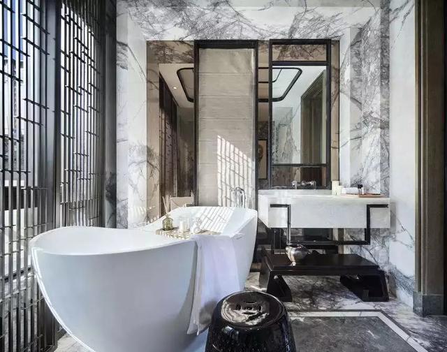 用大理石装饰的厨卫空间，简直就是家居装修中的艺术品