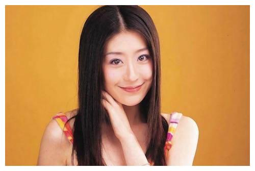 8年只演了2部戏,如今36岁不红却很美|李卉|星女郎|陆湘湘_新浪新闻