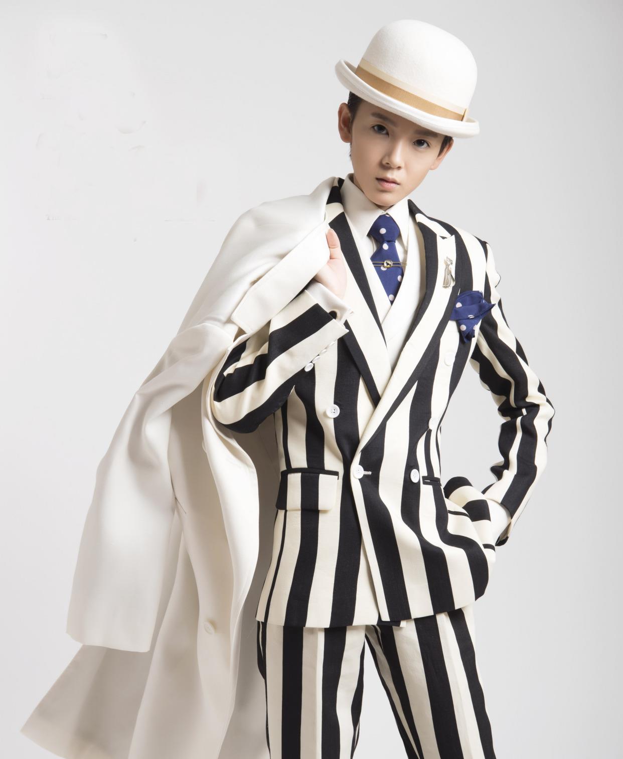 或许陈瑶在《无心法师》中的服装,太过于耀眼了吧,以至于观众们已经