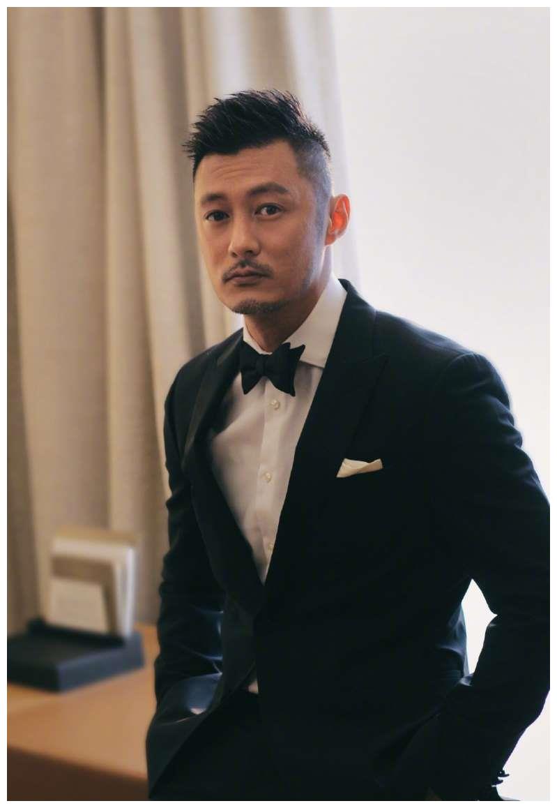 放飞自我?38岁余文乐"胖到登热搜",粉丝:像64岁的周润发