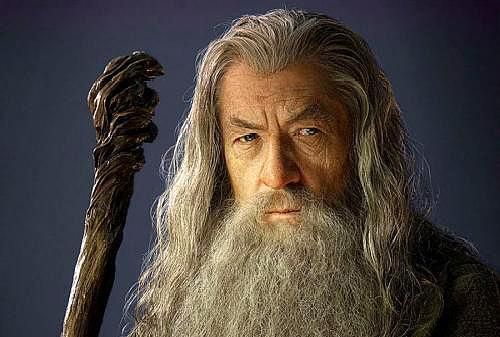 佩斯饰演的精灵王和罗南,幽暗密林之王,精灵王子莱戈拉斯·绿叶的父亲