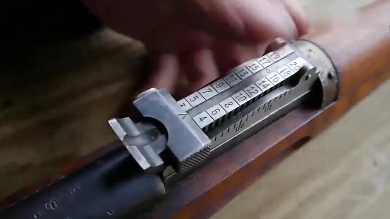 鲁宾m1911直拉式栓动步枪,枪栓带环好像是易拉罐!