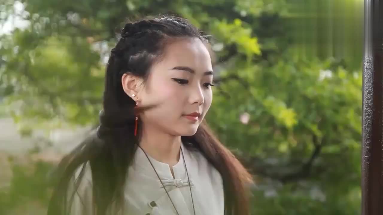 赵雷经典民谣 八十年代的歌 歌词写得太好了唱得也深情 赵雷经典民谣 八十年代的歌 歌词写得太好了唱得也深情