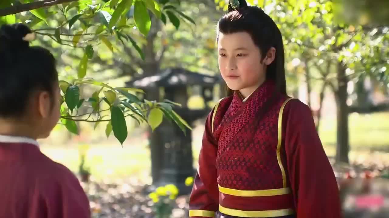 芈月教黄歇用软鞭二人成为知己黄歇决定带她见师父屈原 芈月教黄歇用软鞭二人成为知己黄歇决定带她见师父屈原