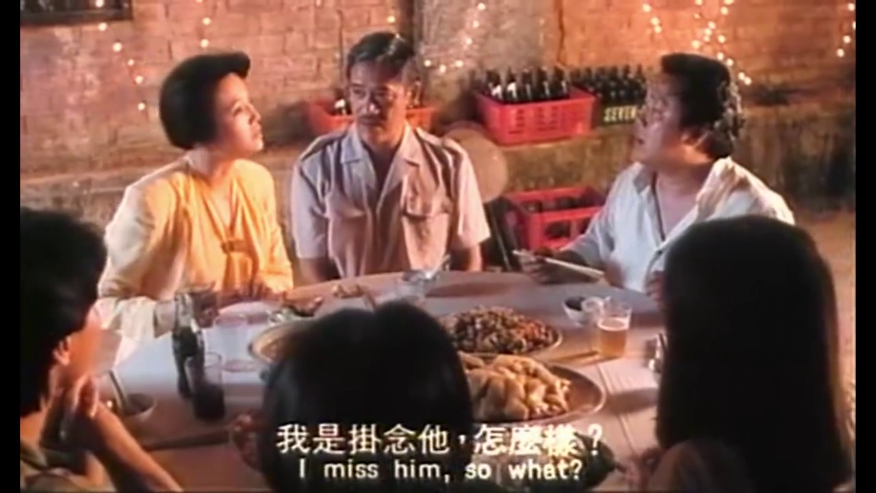 周星驰与许冠文为了一个鸡头而争持_新浪新闻