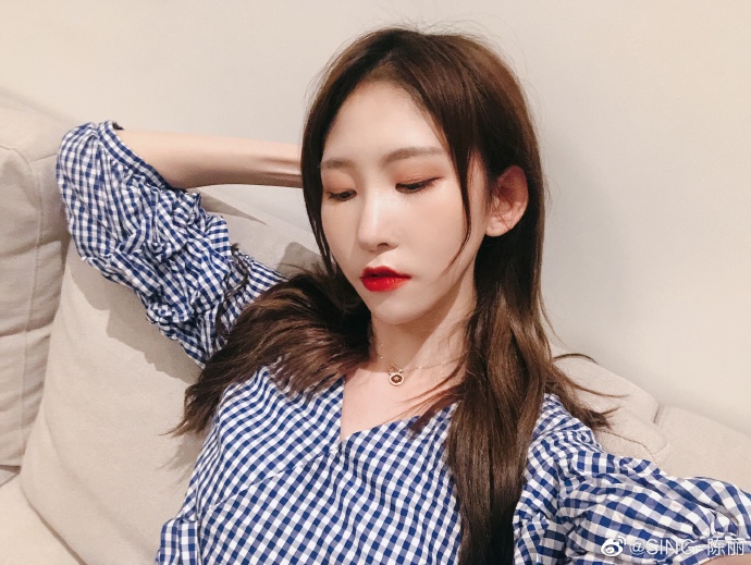 偶像女团sing陈丽自拍写真可爱美照欣赏