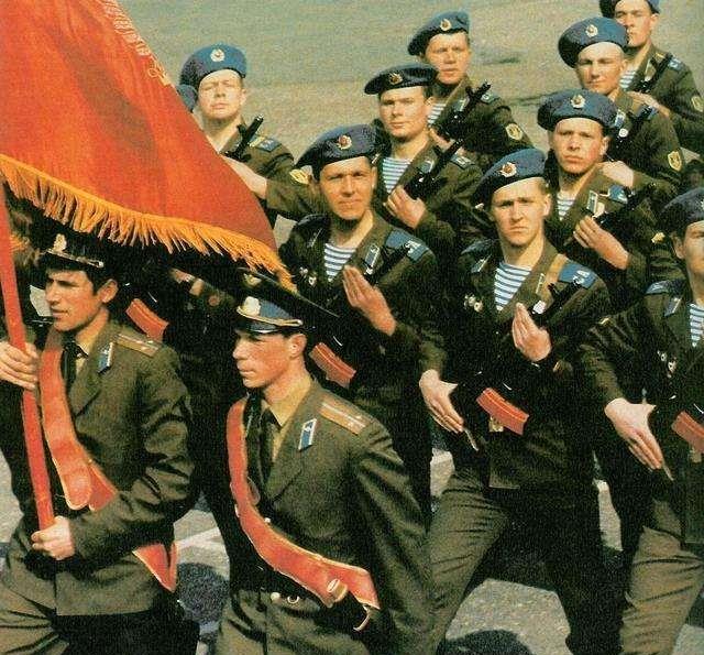 俄罗斯衰弱时,远离其本土的加里宁格勒,为何没趁机独立?