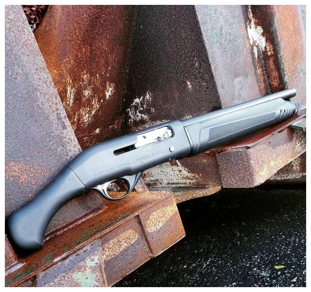 霰弹武器专家只为短喷而疯狂的美国黑桃战术公司