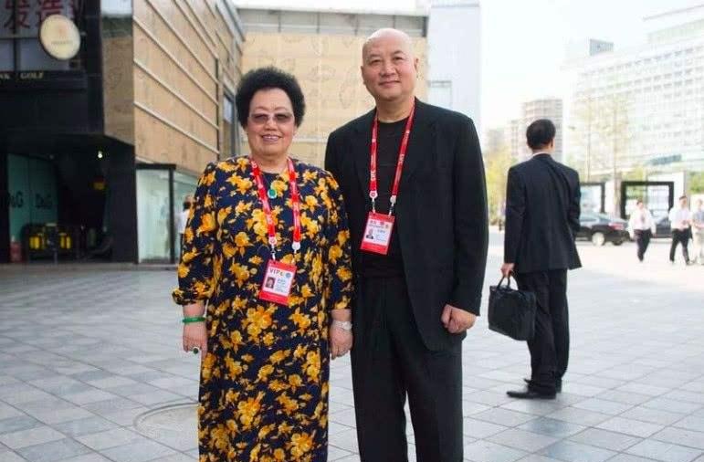 迟重瑞陈丽华结婚29年,妻子陈丽华倒追成就了今天的幸福