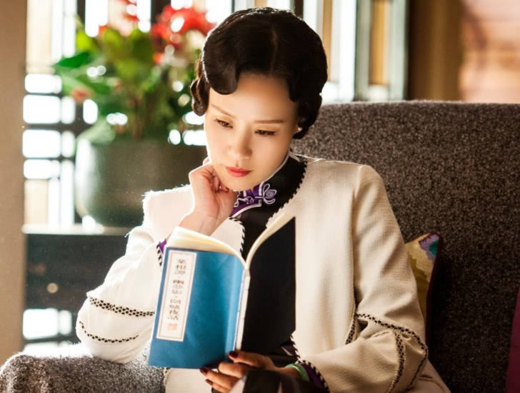 她曾是亚洲最美面孔,不能生育却被老公宠上天,今53岁风韵犹存