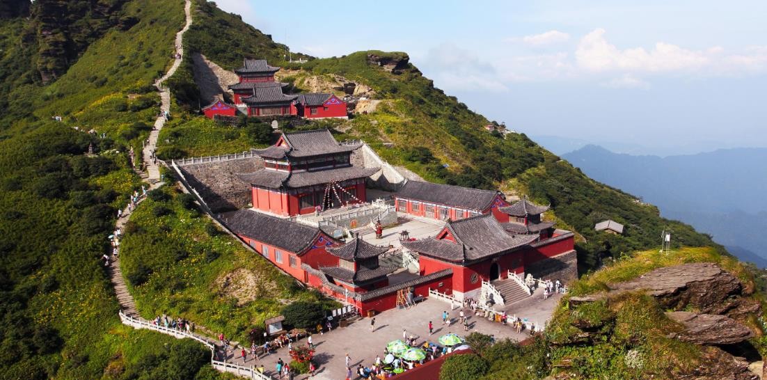 坐落于山顶的寺庙恍若天空之城古人的工匠精神令人折服