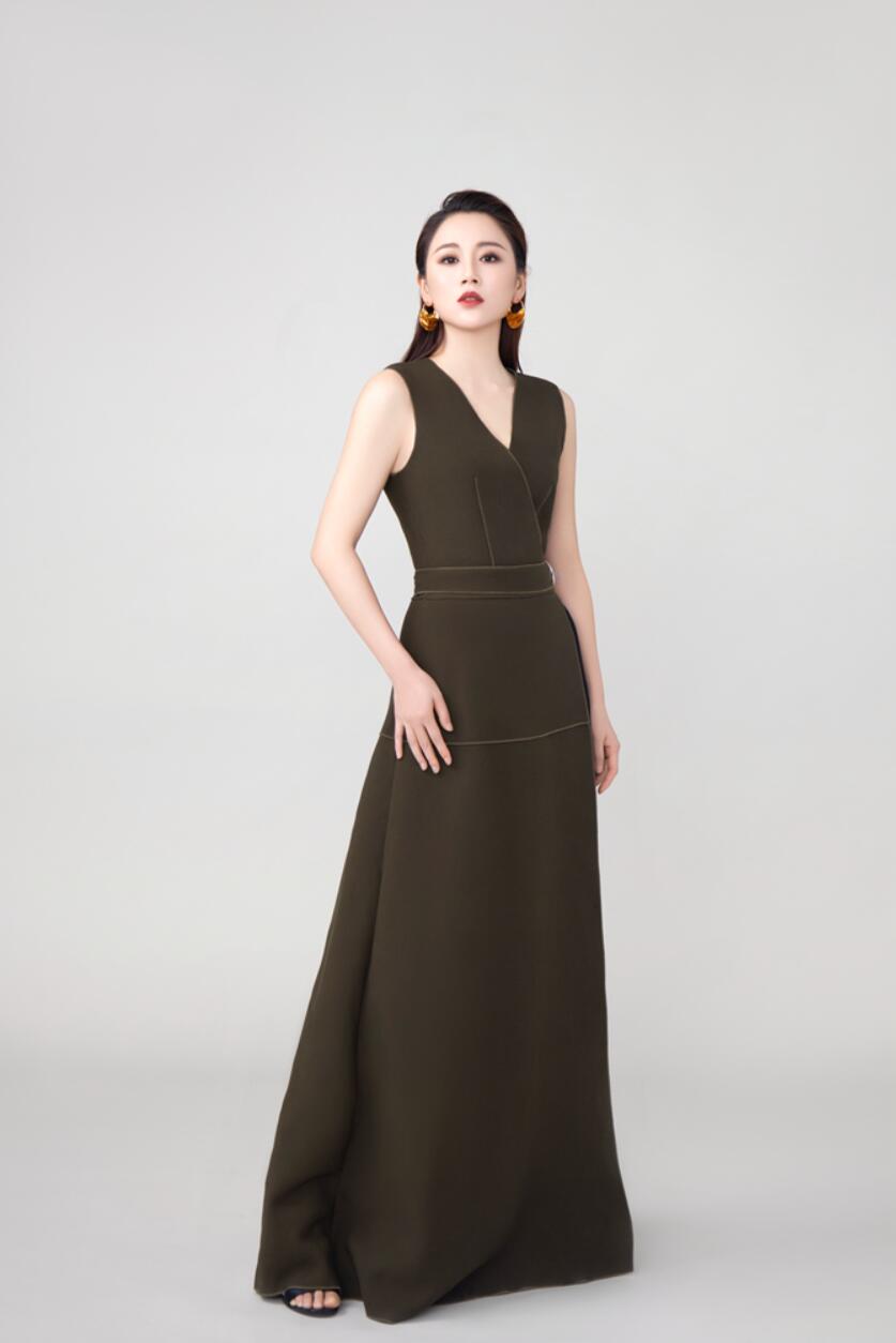 张芯宁《无主之城》热播 "硬核女演员"演技获赞