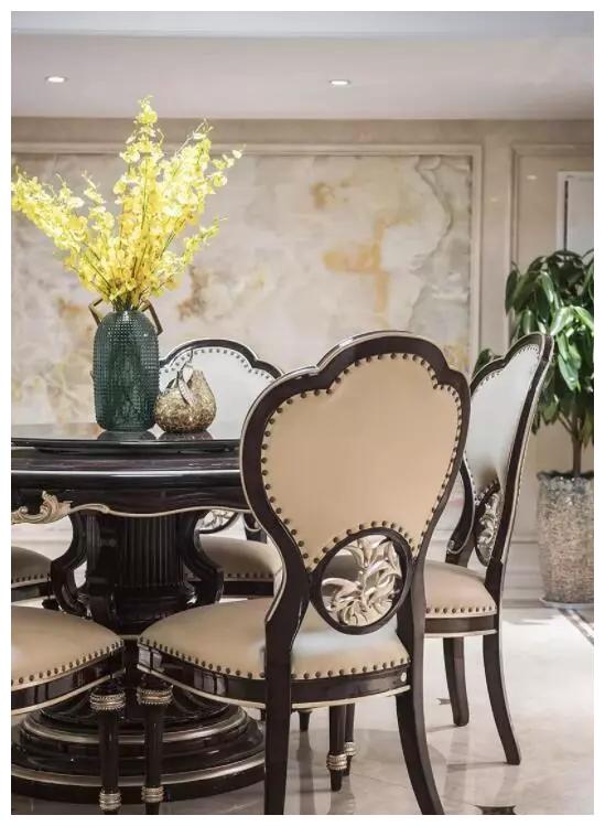 450㎡大别墅，如何用石材装出高大上的效果