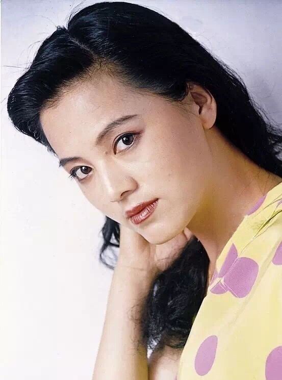 金花之一我开始一直以为这张照片是探春东方闻樱,如今才知道这是袁玫