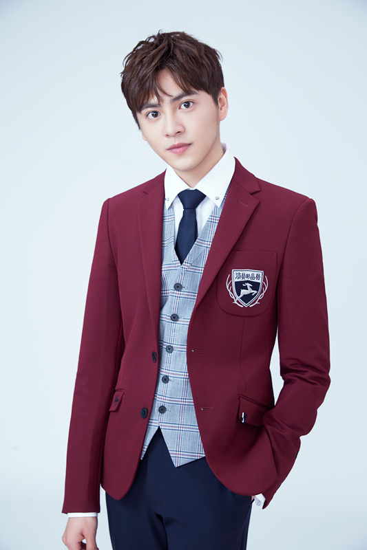 黄新皓《演员的品格》还原经典创造新作