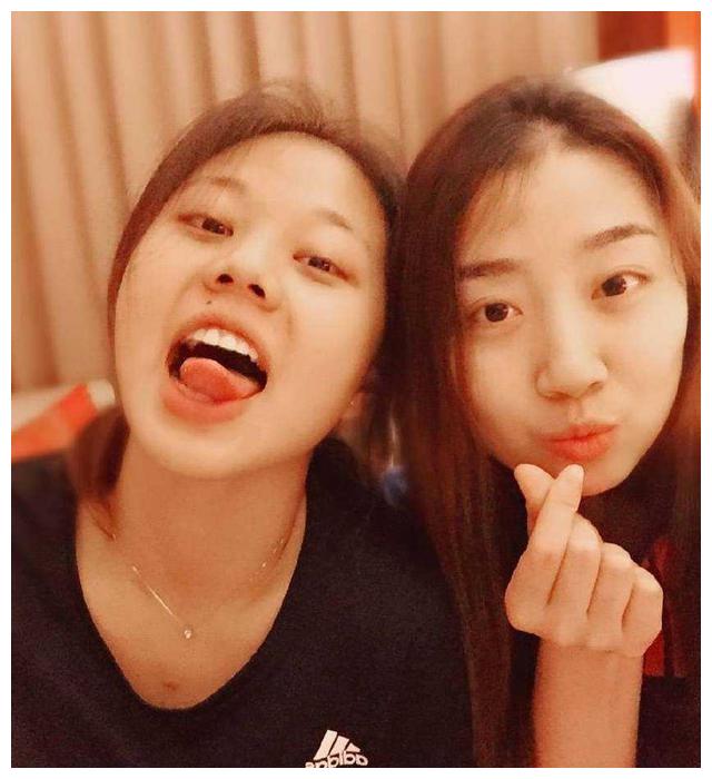 女排二传姚迪赢了丁霞,黑马小将想抢走她的位置?美女不会答应的