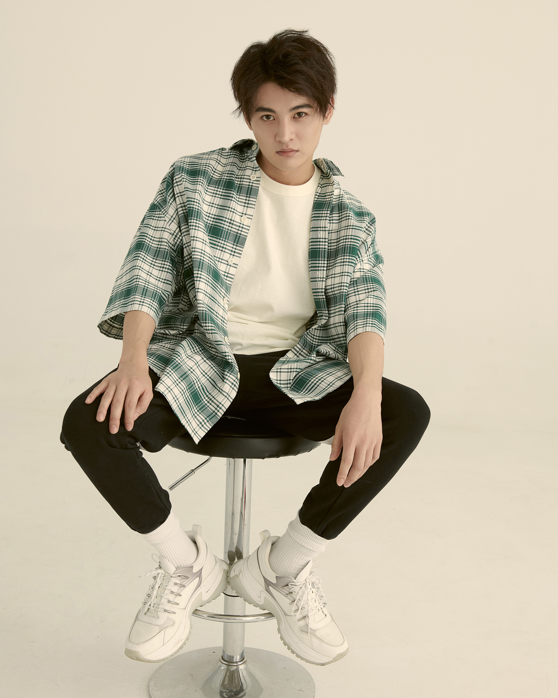 《我和我的儿女们》正在热播中 周骏超饰演叛逆主播