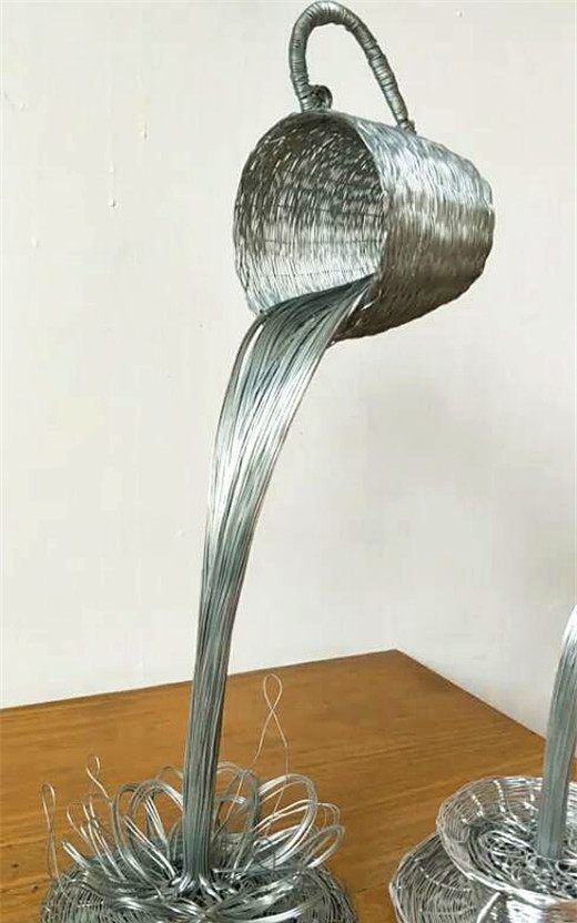 当铁丝遇上艺术家!神奇的一幕发生了