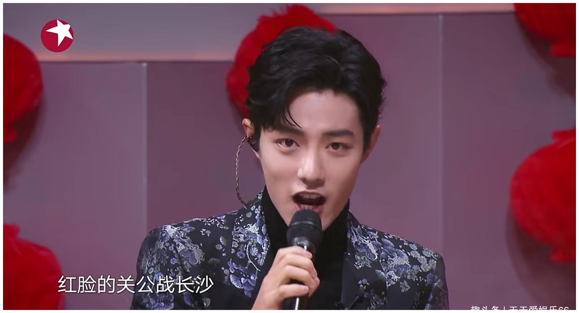 肖战即兴表演《说唱脸谱》,唱得多用力?满头大汗可以证明!