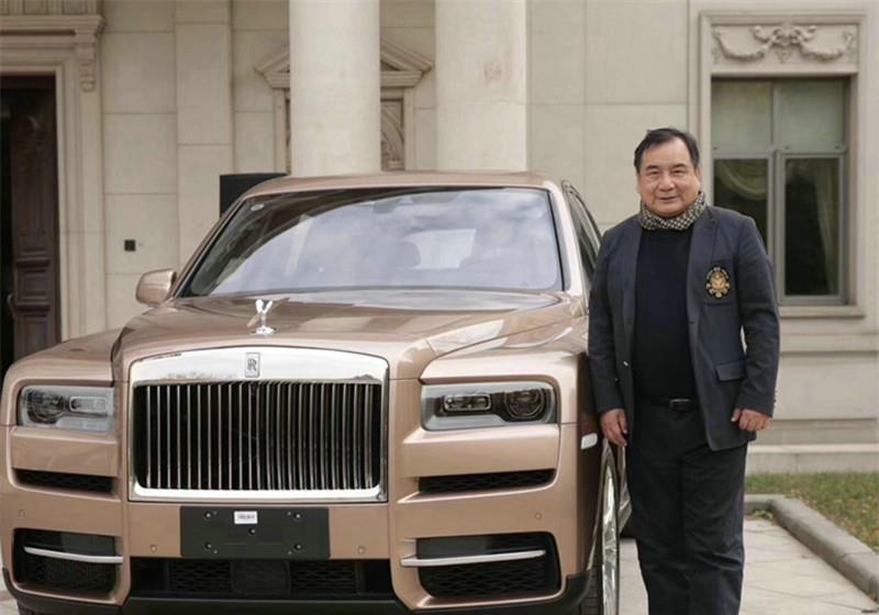 李晓华喜提劳斯莱斯,各路明星云集,连宗庆后都来了!