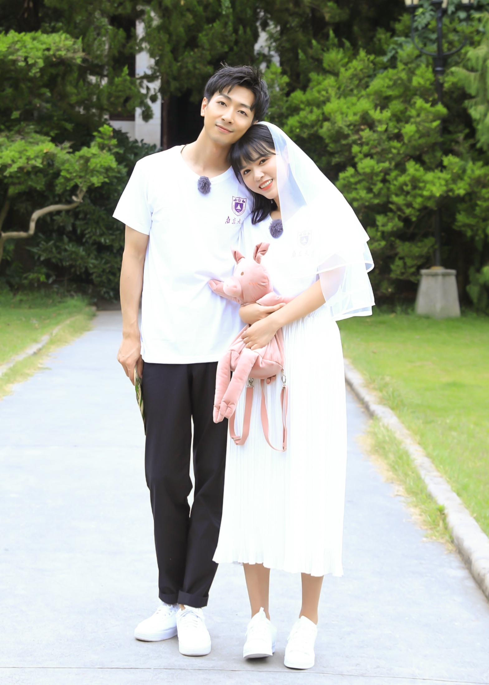 左立熊小玥综艺甜蜜首秀月历夫妇启程爱的旅行