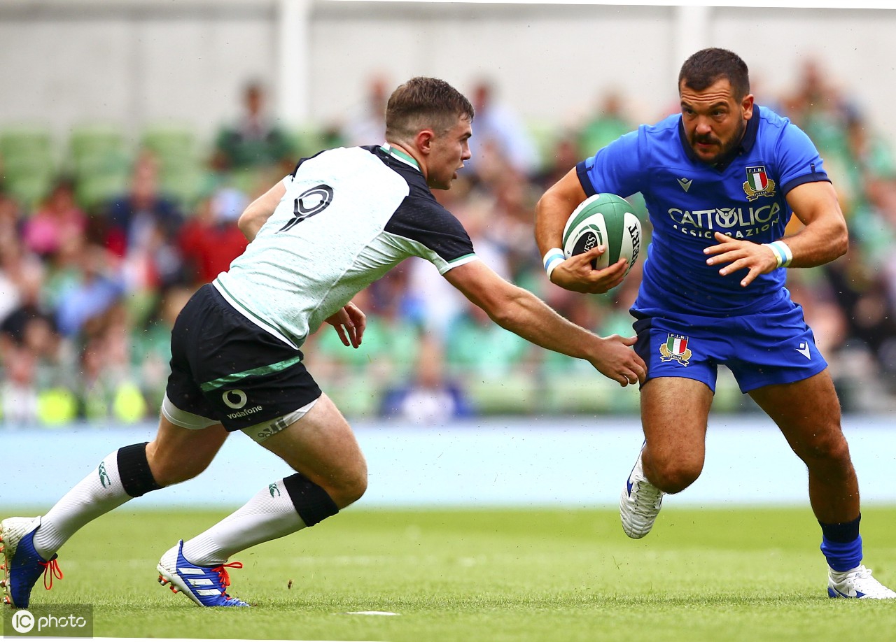 英式橄榄球和美式有啥区别看护具就知道了