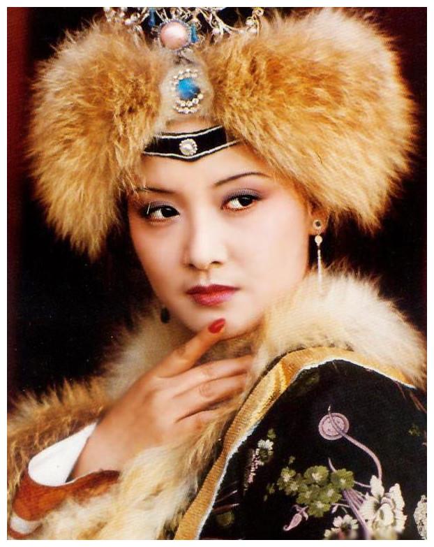 邓婕王熙凤珍贵剧照曝光,网友:难怪张国立要抛弃前妻娶她!