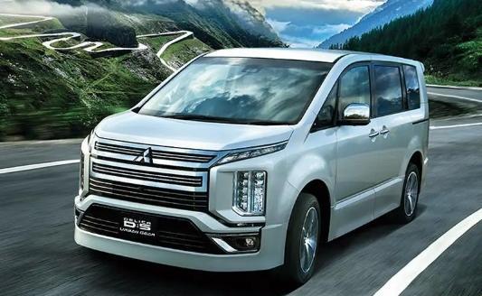 新款三菱越野面包车得利卡d5,增电动侧踏板,折合人民币25万起