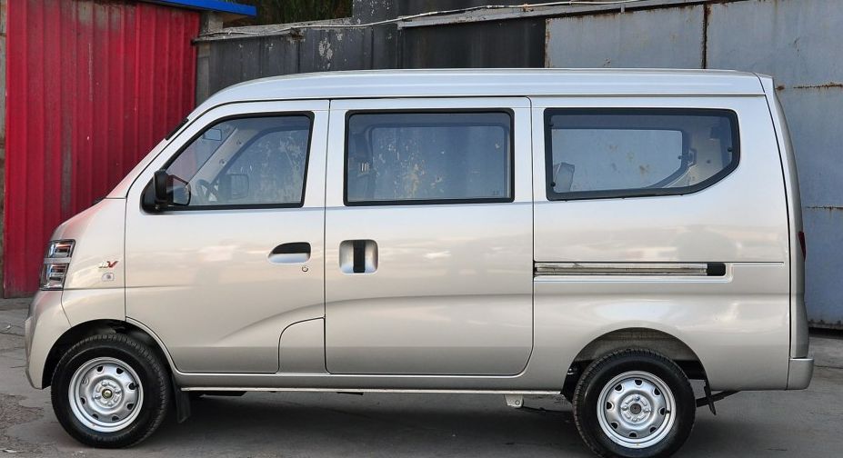 1 / 6 长安汽车-长安之星2,外观颜值很高,车身看起来特别气派,这个