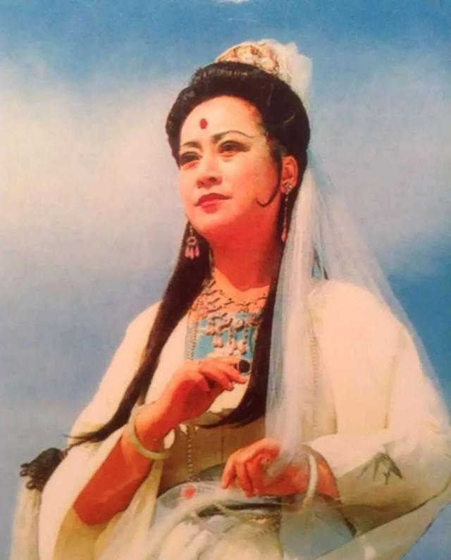 她是西游记观音菩萨的扮演者她演的观音菩萨无人能超越