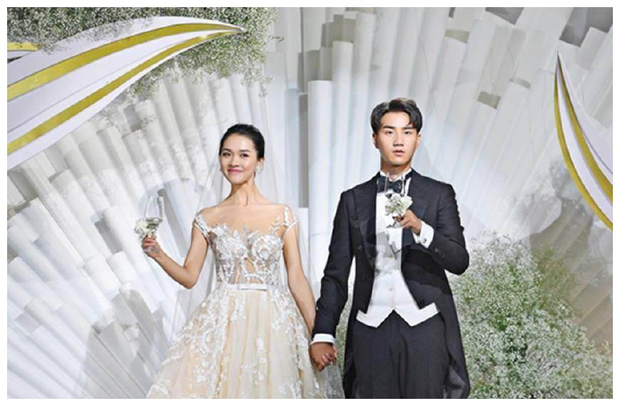 王洋曾出演《麻辣女兵》而走红,在2015年突然发文称自己已经与郭威