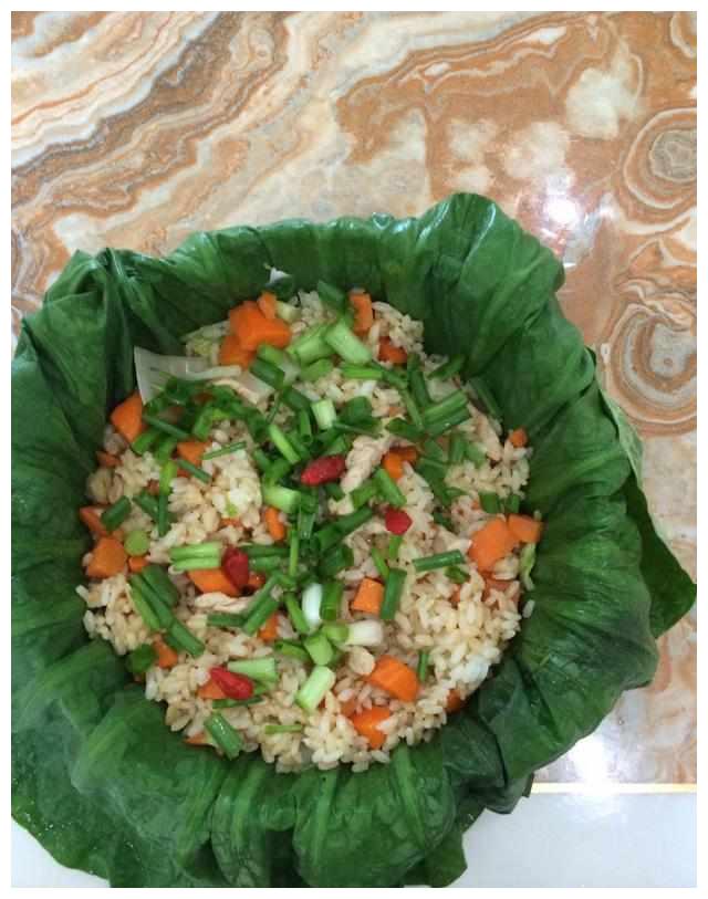 教大家一道美味的荷叶包饭,换个花样给家人准备一份惊喜|荷叶|包饭|米