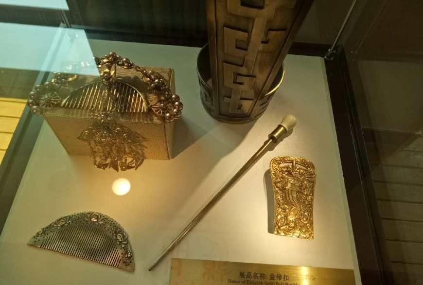 从战国到明清 中国历史上传统的贵族配饰是这个样子的