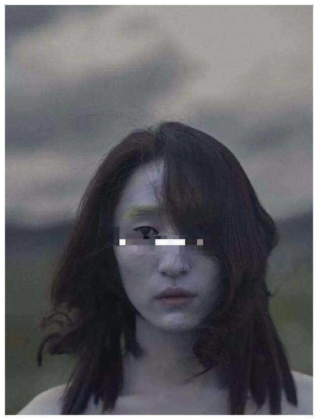 还不是最过分的,接下来这张著名的"水鬼图"才令人做噩梦……事实证明