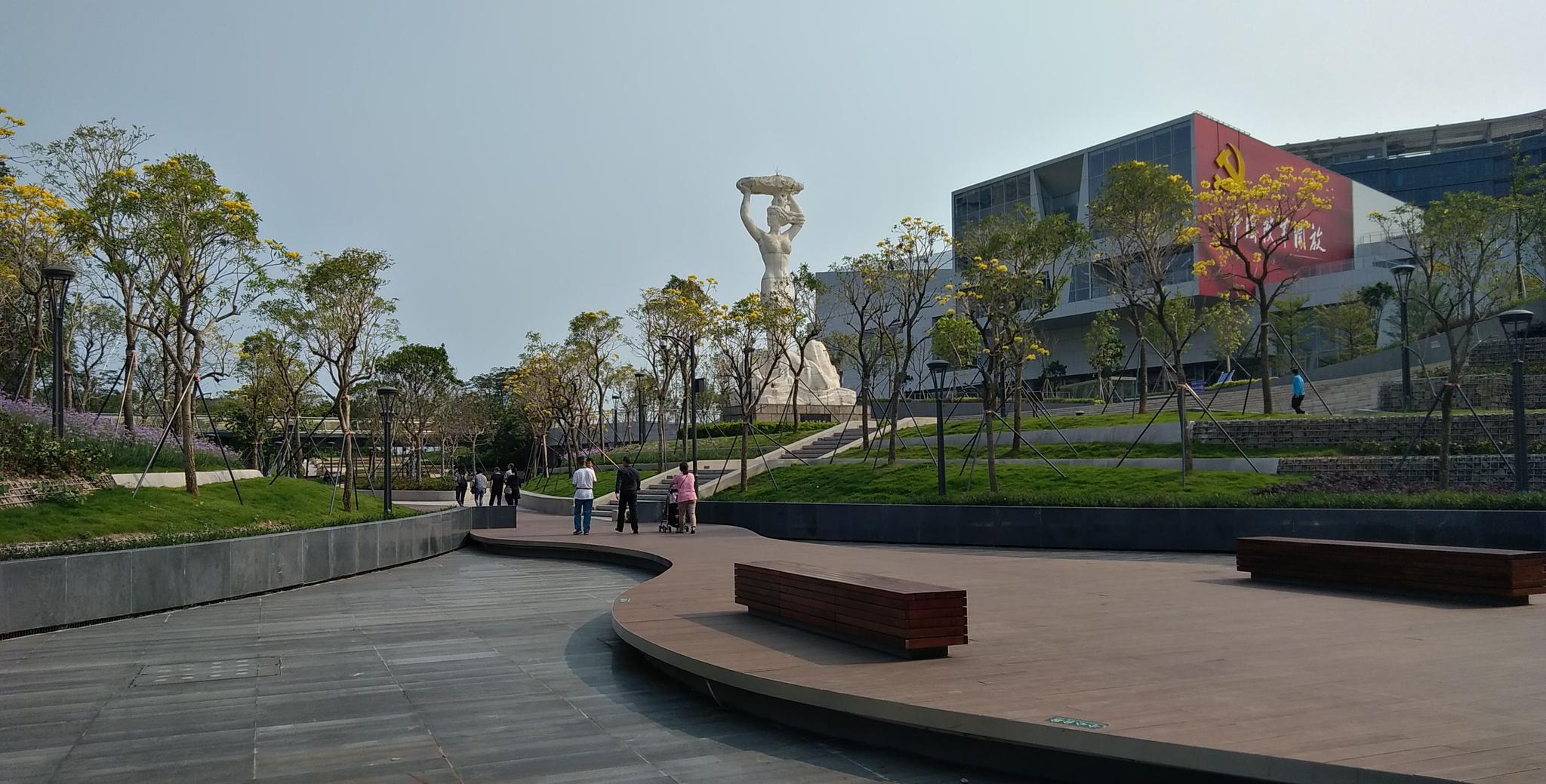 深圳蛇口女娲滨海公园你去过吗 这里的花圃好美 深圳蛇口女娲滨海公园你去过吗 这里的花圃好美