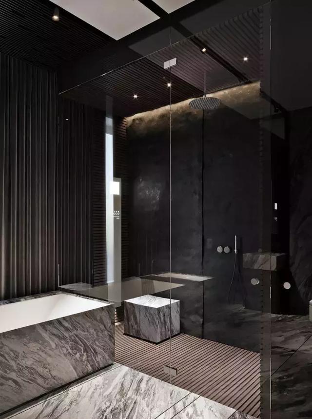 用大理石装饰的厨卫空间，简直就是家居装修中的艺术品