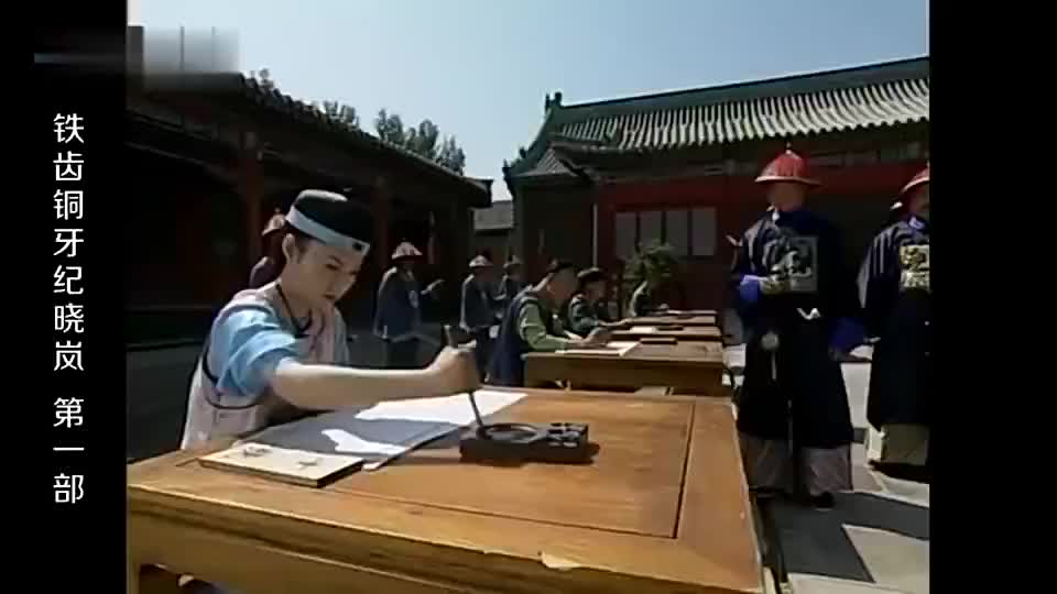 新规科目三难度太大!小伙500元买包过秘笈,真