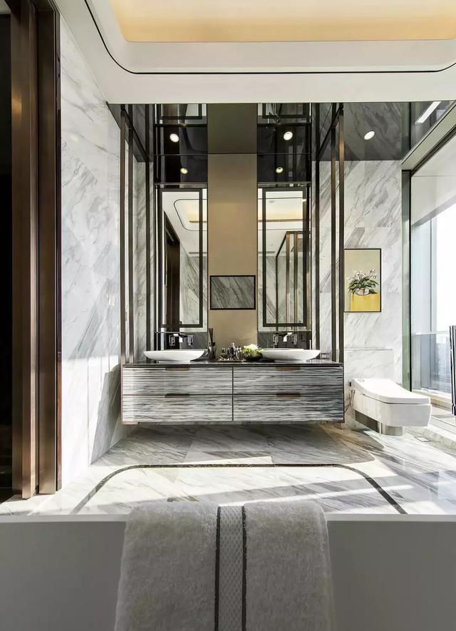 用大理石装饰的厨卫空间，简直就是家居装修中的艺术品