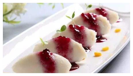 蓝莓山药豆沙糕,简单易学,又香又有嚼头,是道味道有层次的甜点