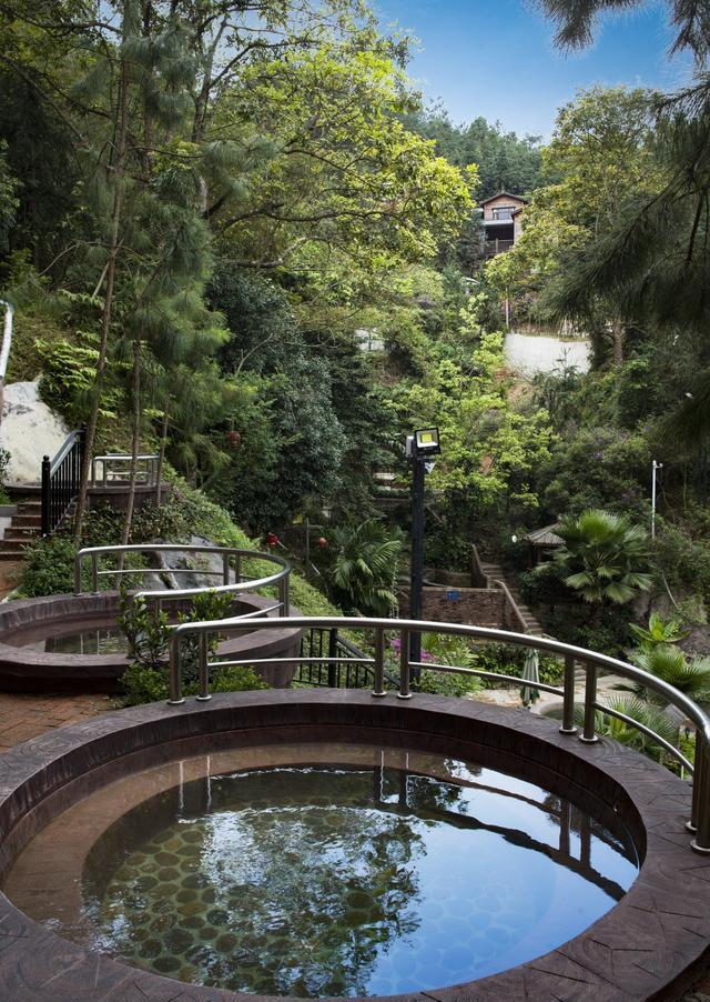 玩转网红圣地~泡半山温泉!就在中国禅都云浮新兴天露山风景区